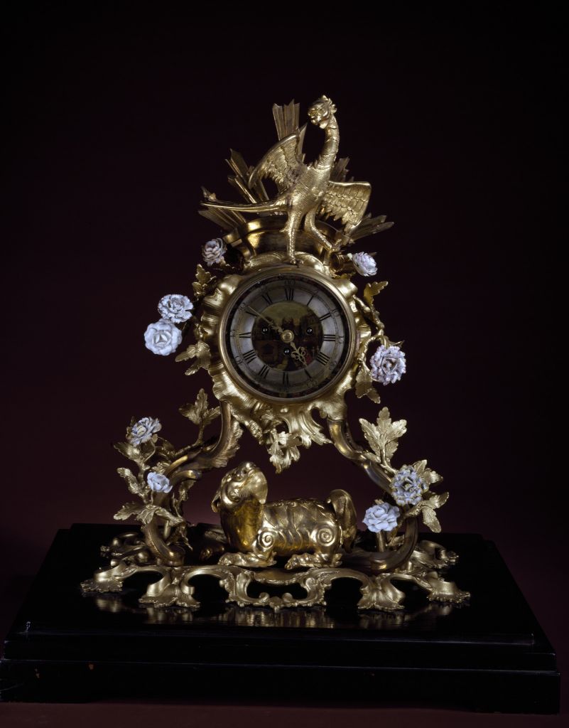 图片[1]-Copper gold-plated white porcelain flower clock-China Archive